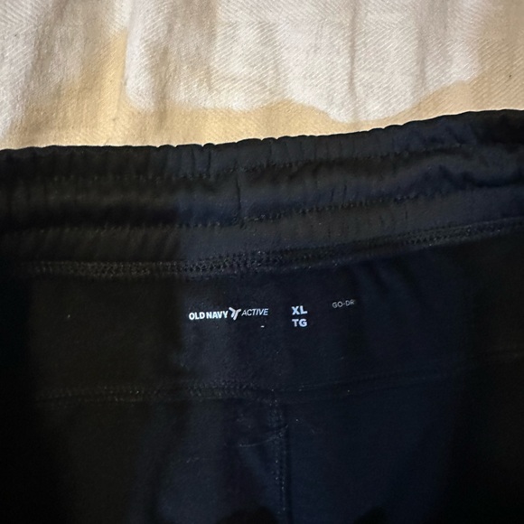 Old Navy Active Shorts - Picture 2 of 2